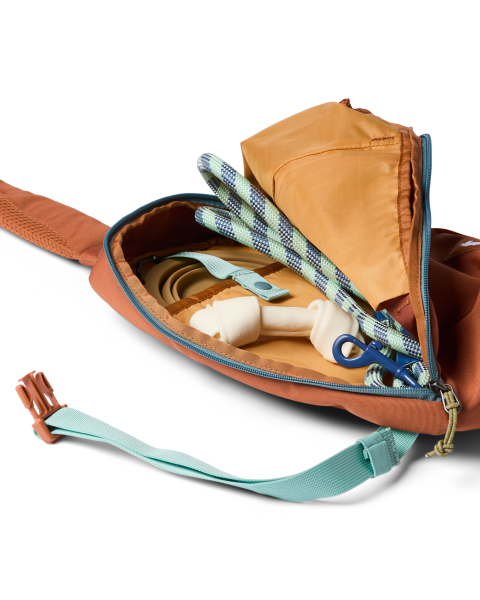 Cotopaxi Todo 8L Sling in Whiskey — angle view 3