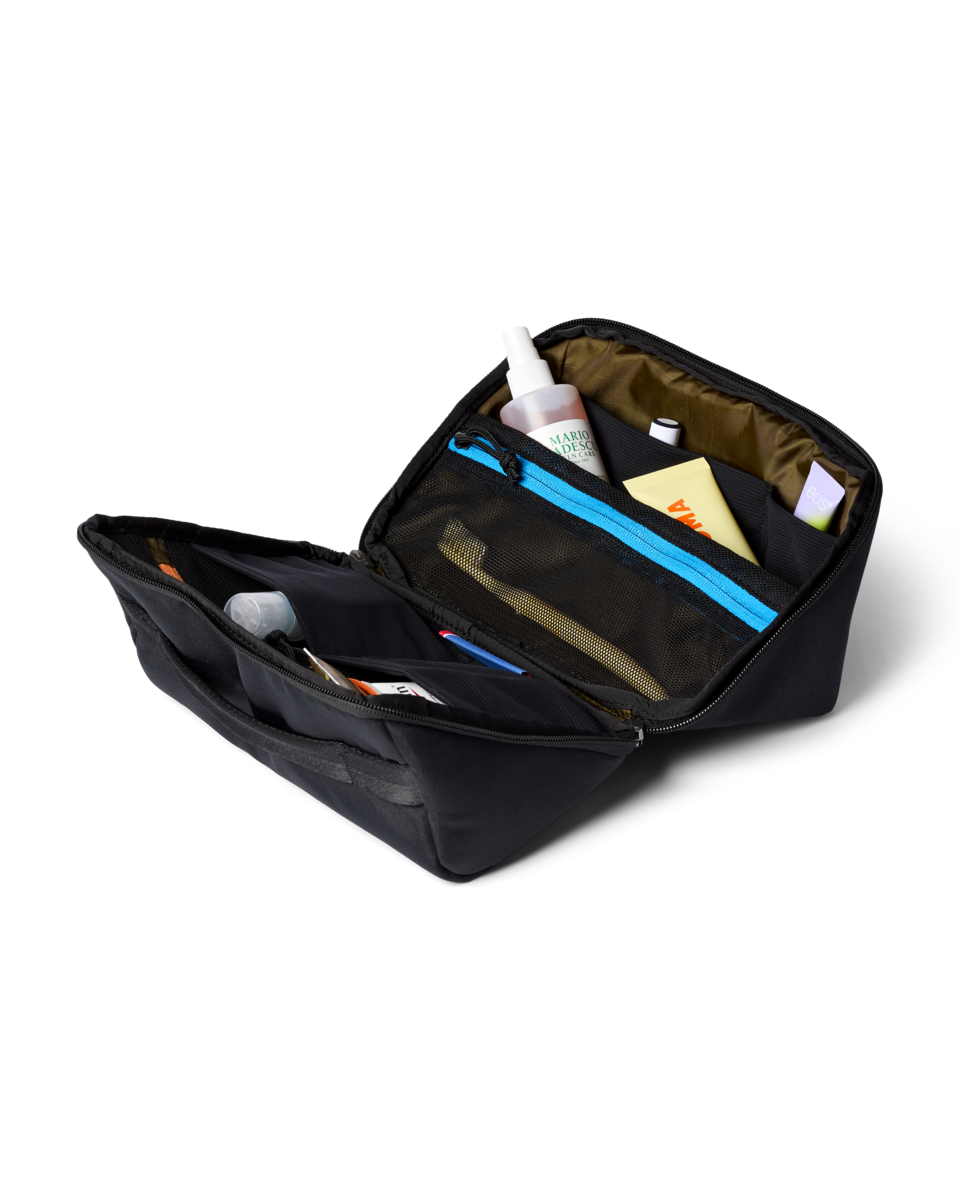 Cotopaxi Viaje Toiletry Kit in Black — angle view 2