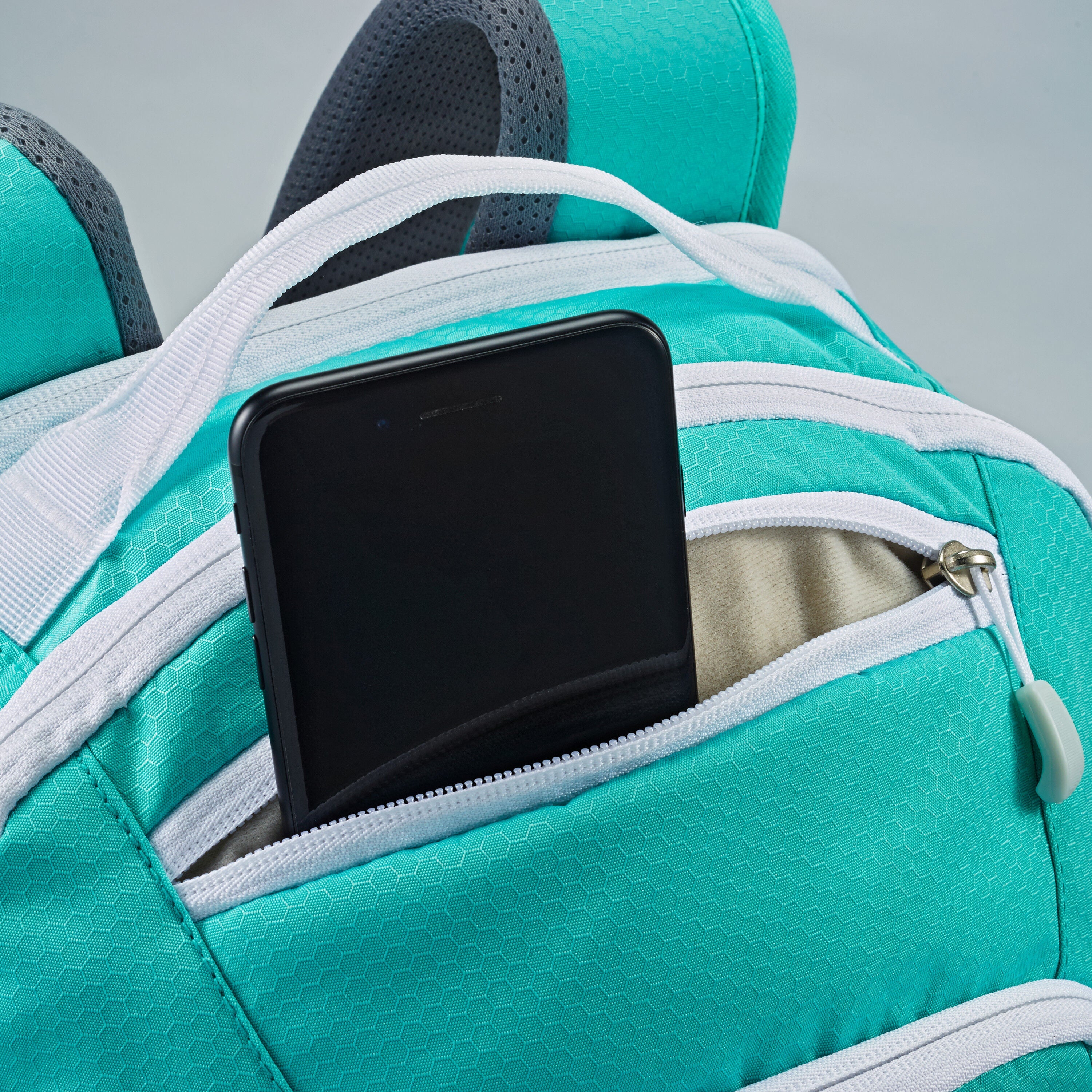 High Sierra Swoop SG Backpack in Aquamarine White — detail view # color_Aquamarine White