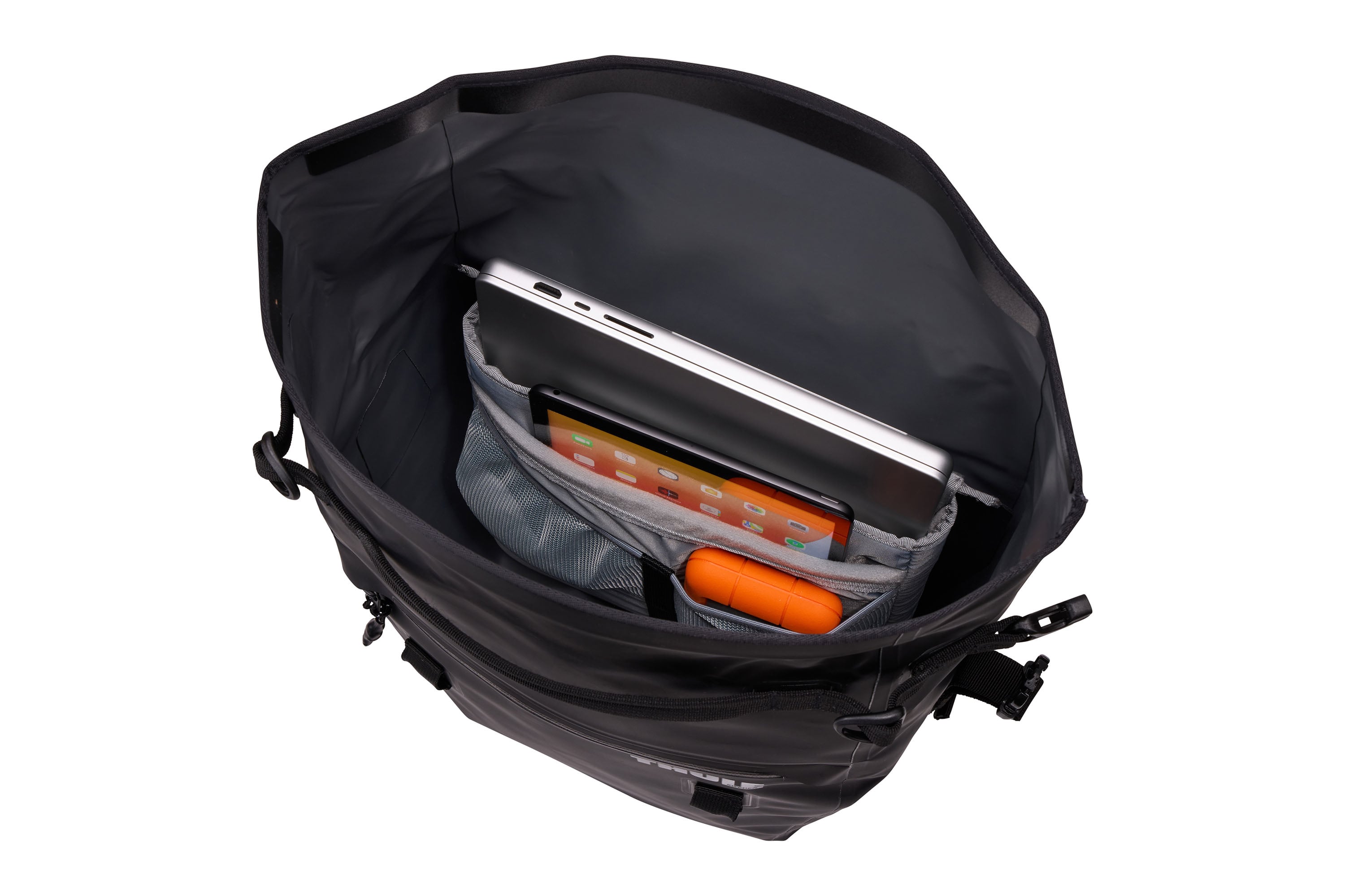 Thule Shield Pannier 22L in Black — interior view 2 # color_Black
