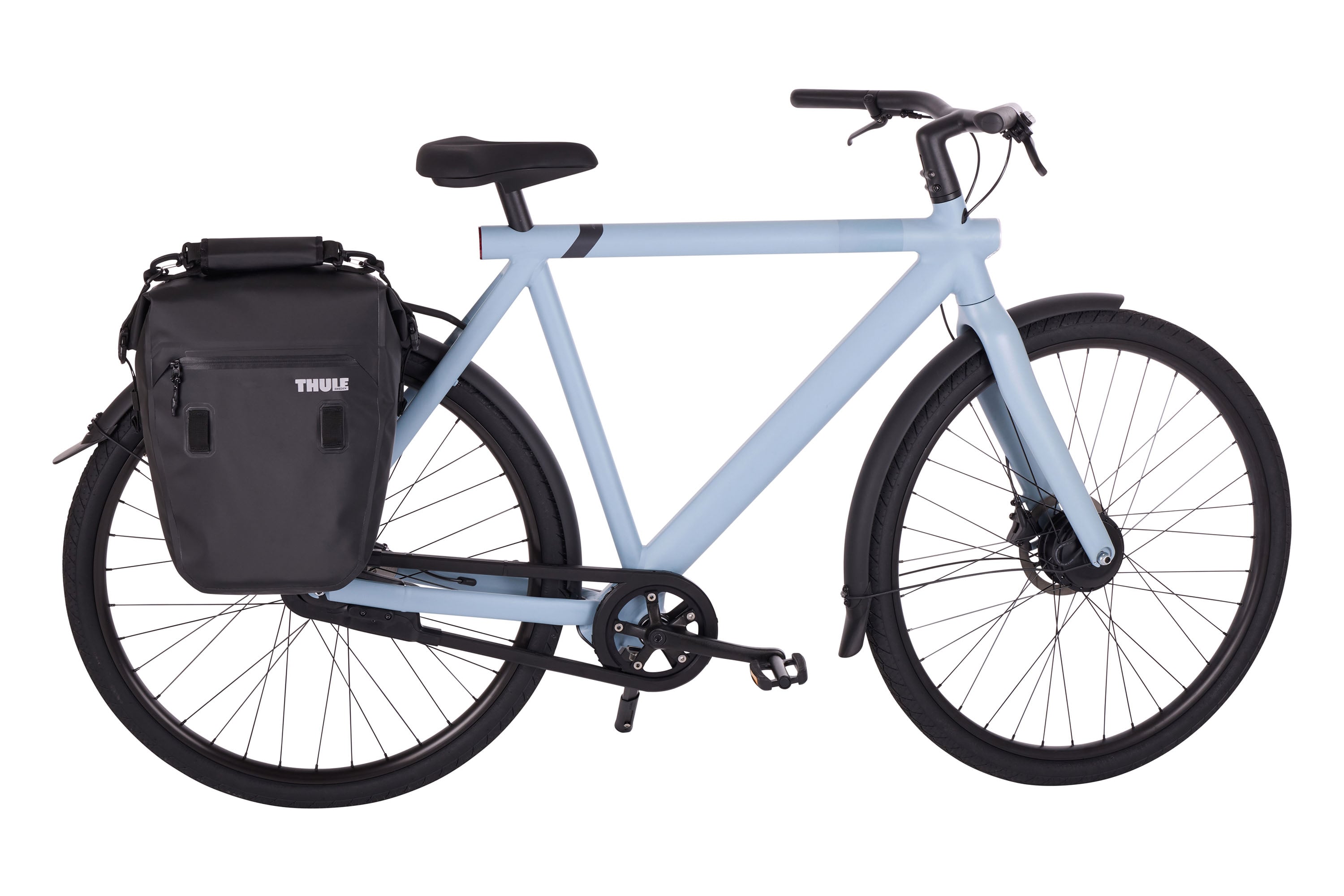 Thule Shield Pannier 22L in Black — angle view 7 # color_Black