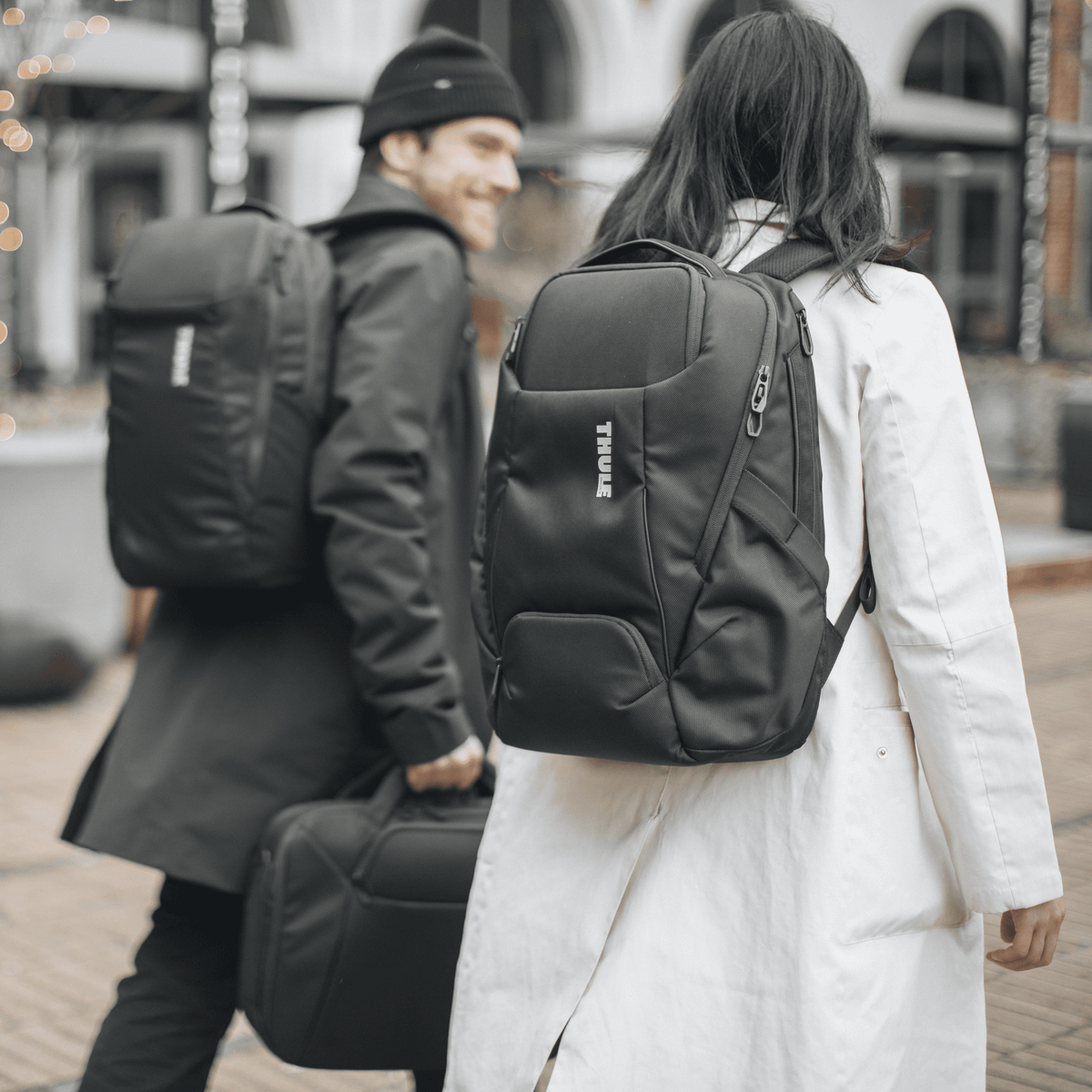Thule Accent Backpack 23L in Black — lifestyle 2
