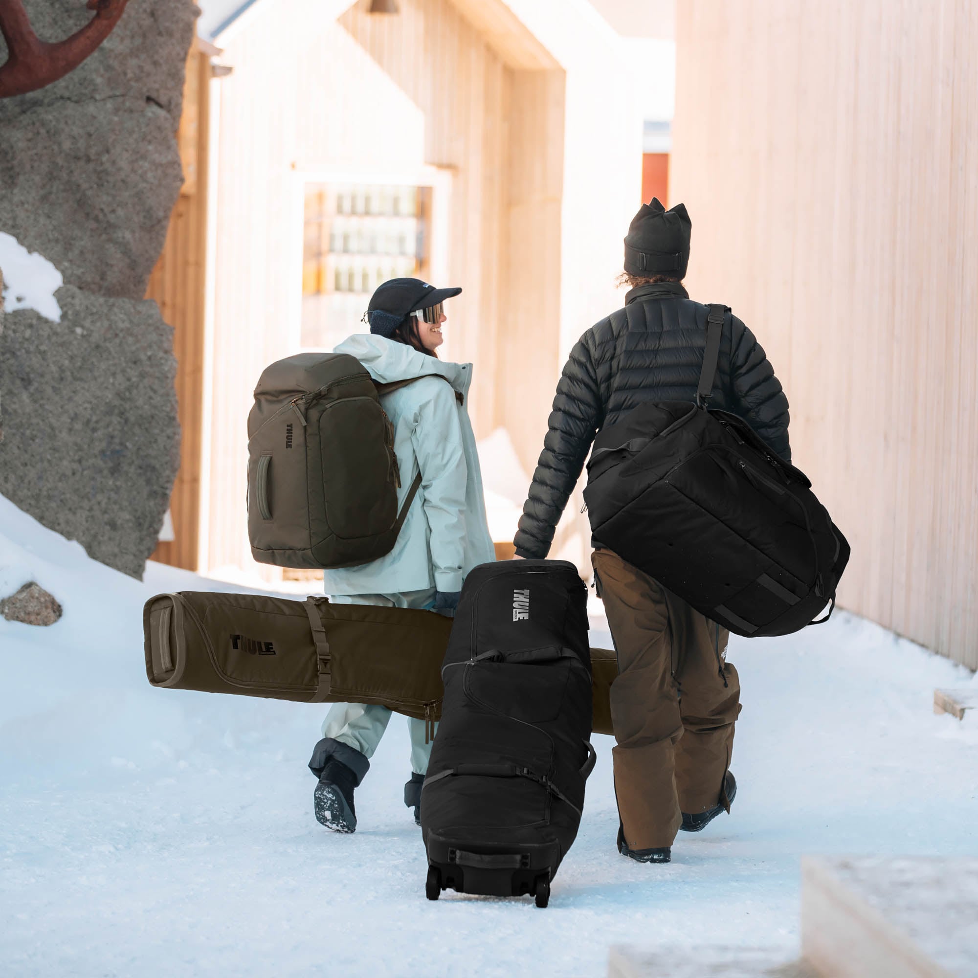 Thule RoundTrip Boot Backpack 60L — lifestyle 2
