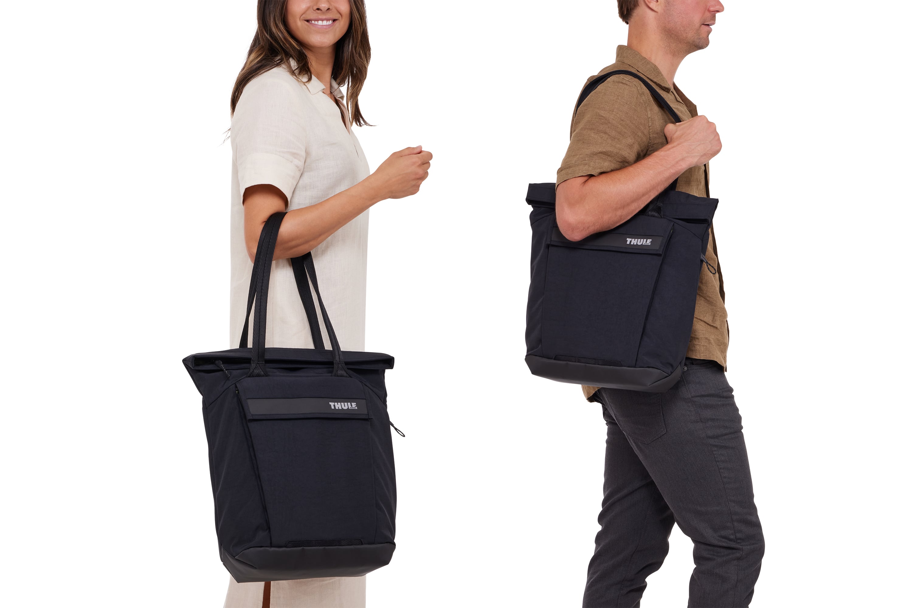 Thule Paramount Tote 22L in Black — lifestyle # color_Black