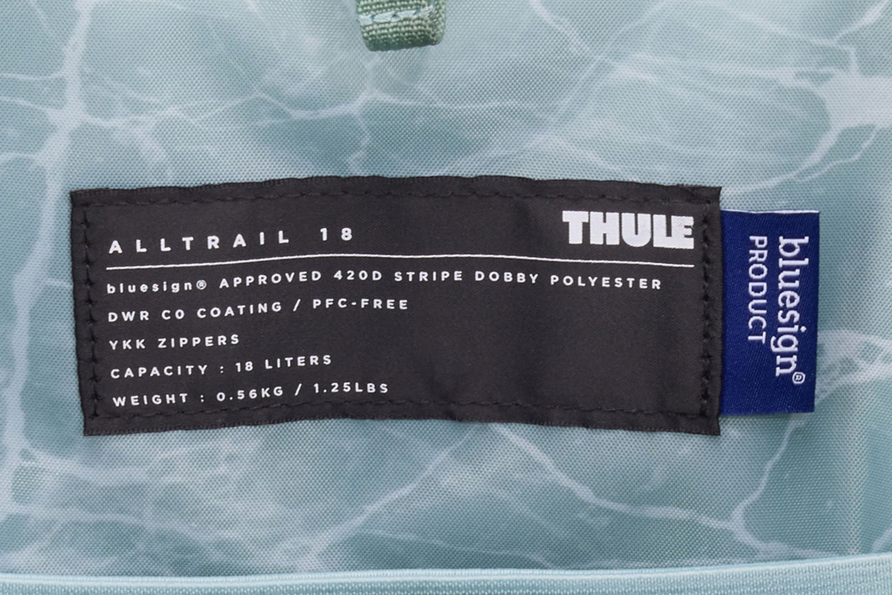 Thule AllTrail Daypack 18L in Pond Blue — detail view 4 # color_Pond Blue