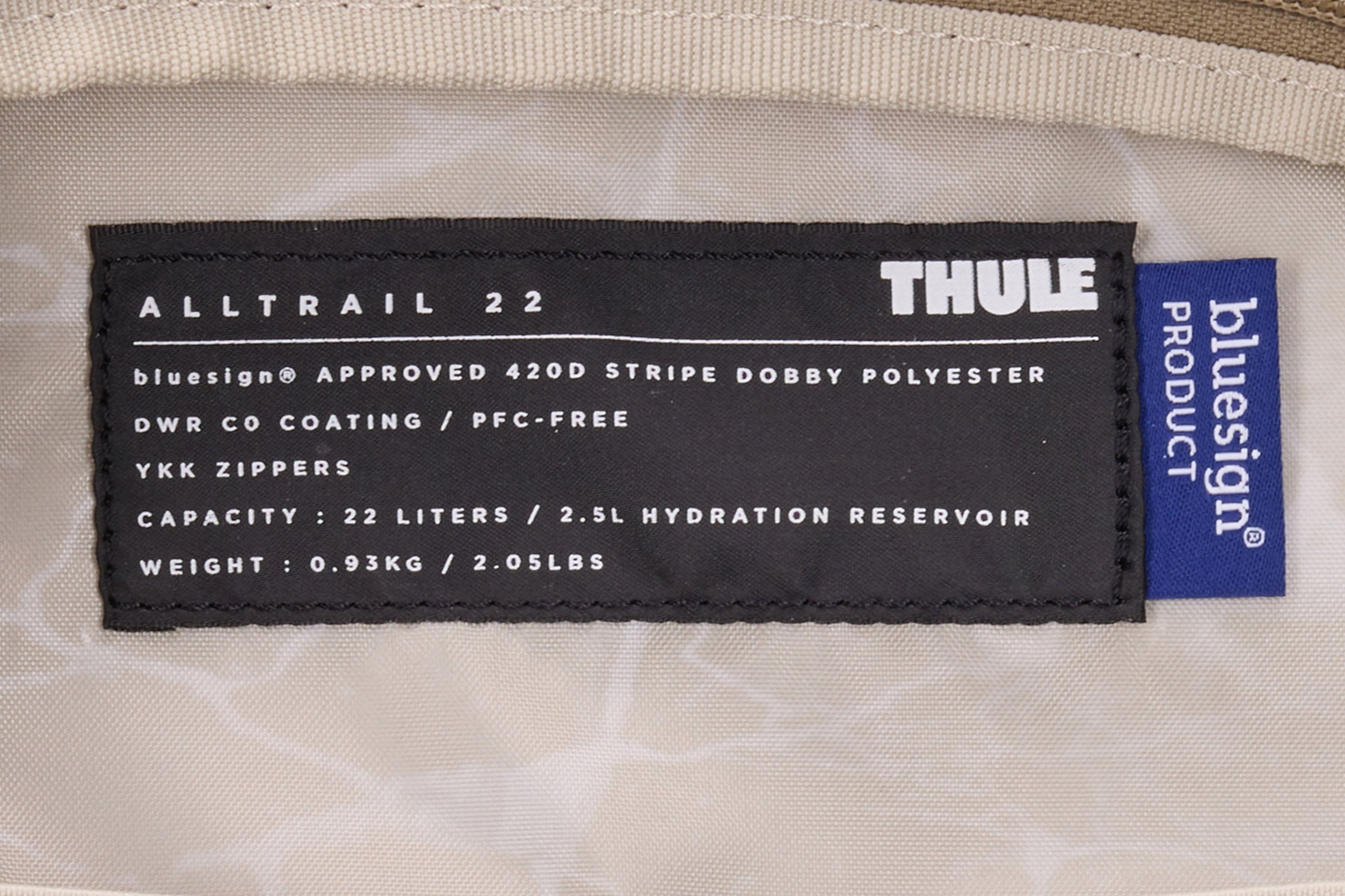 Thule AllTrail Hydration Pack 22L in Faded Khaki — detail view 5 # color_Faded Khaki