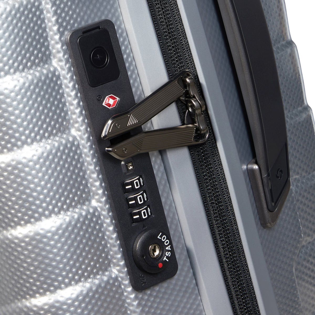 Samsonite Proxis Global Carry-On Spinner in Silver — detail view 4