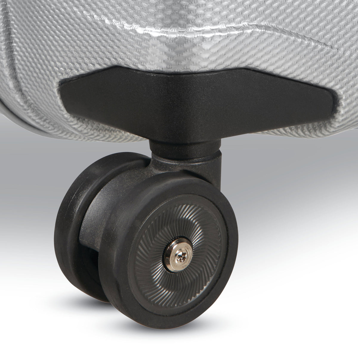 Samsonite Proxis Medium Spinner in Silver — detail view 6