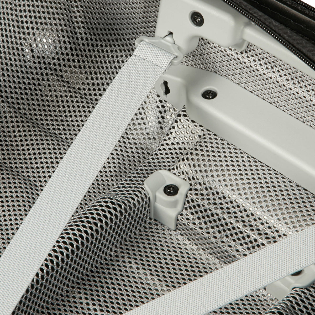Samsonite Proxis Large Spinner in Black — detail view 4