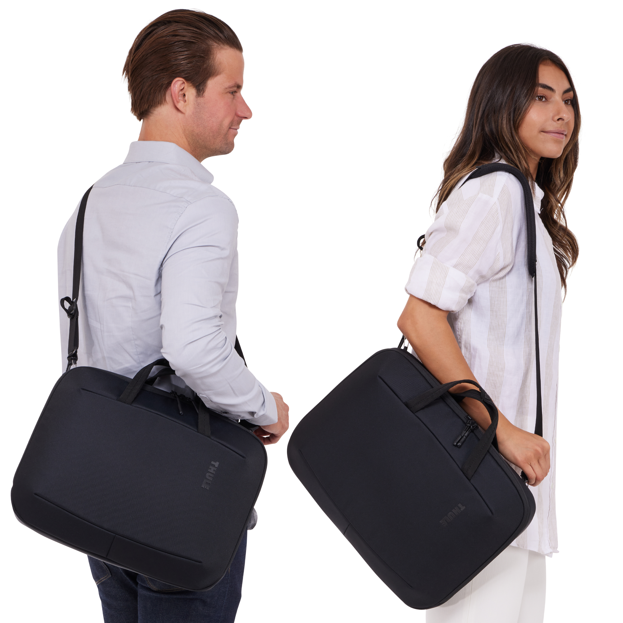 Thule Subterra MacBook Attaché 16" in Black — lifestyle # color_Black