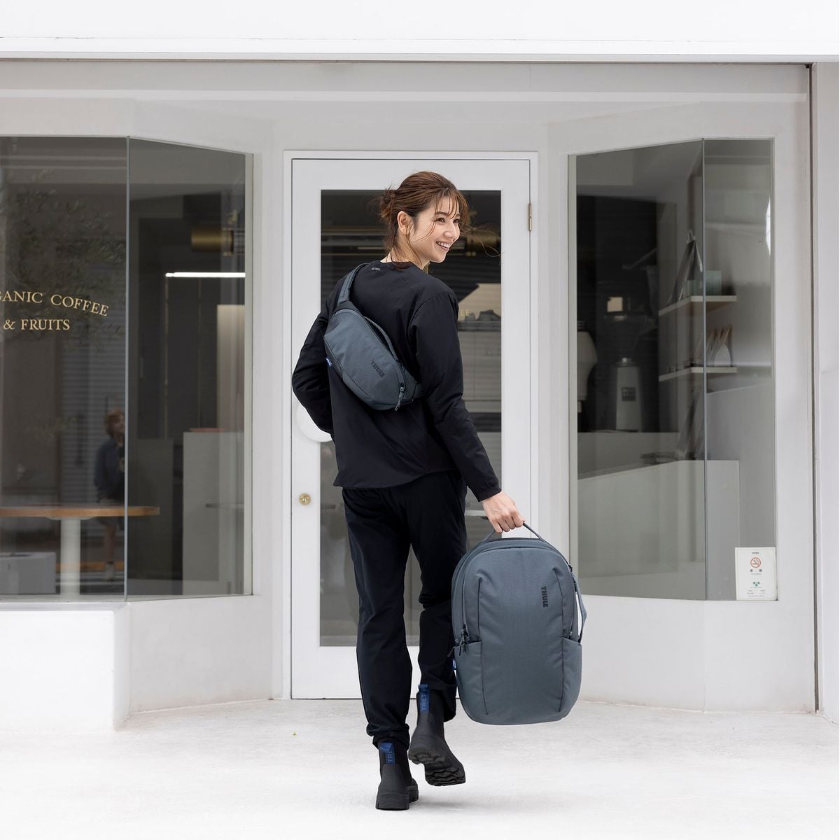 Thule Subterra 2 Backpack 21L in Dark Slate — lifestyle 2