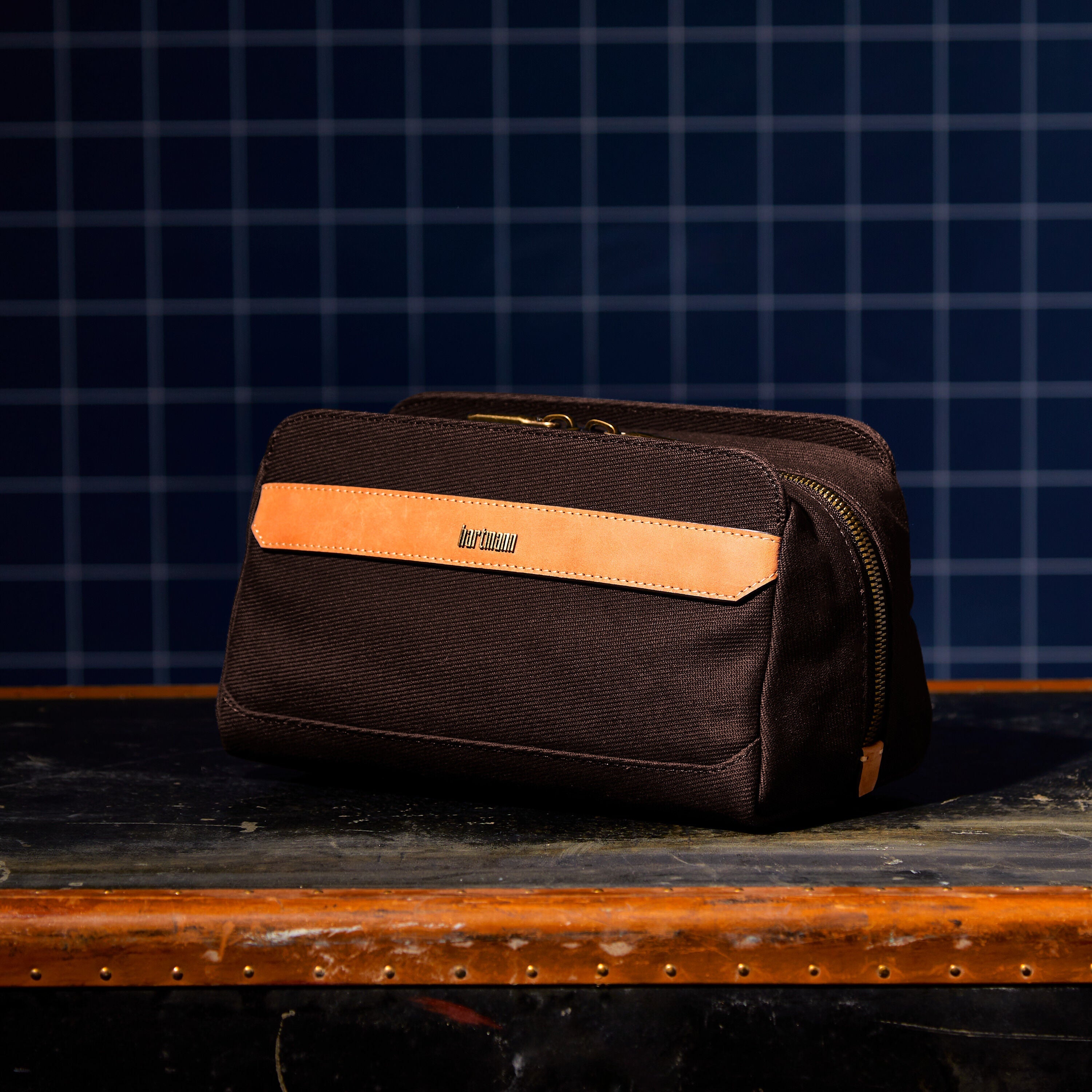 Hartmann Reserve Travel Kit in Oak — angle view 2