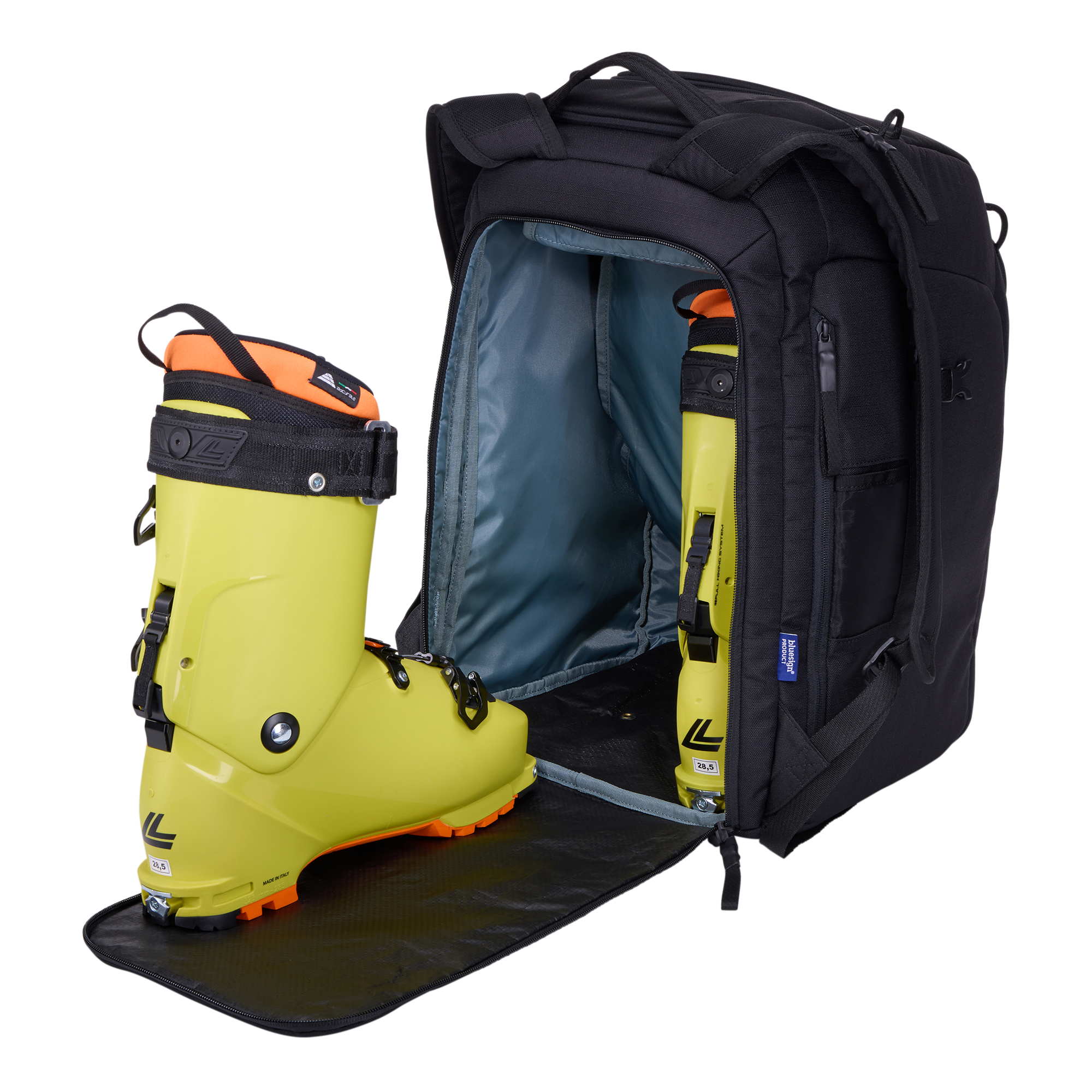 Thule RoundTrip Boot Backpack 45L in Black — interior view # color_Black