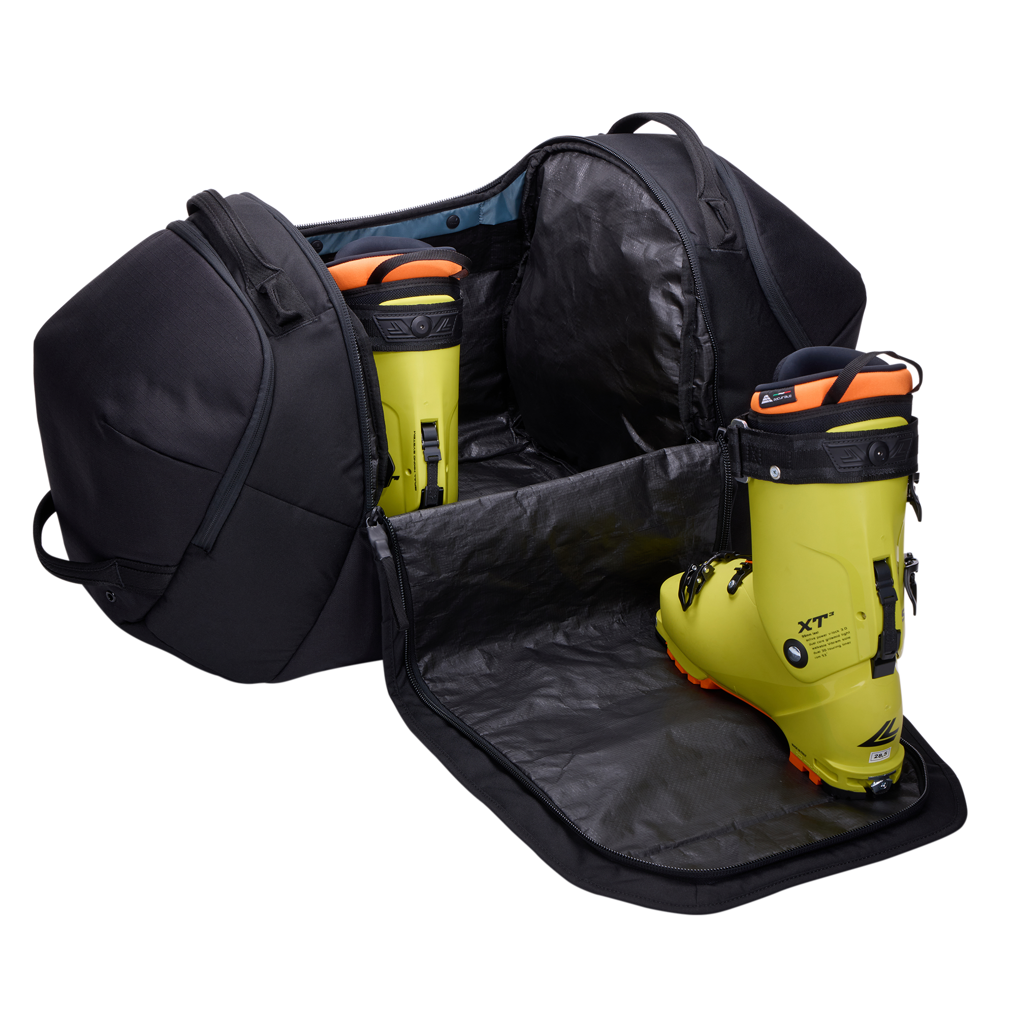 Thule RoundTrip Snow Duffel 80L in Black — interior view # color_Black