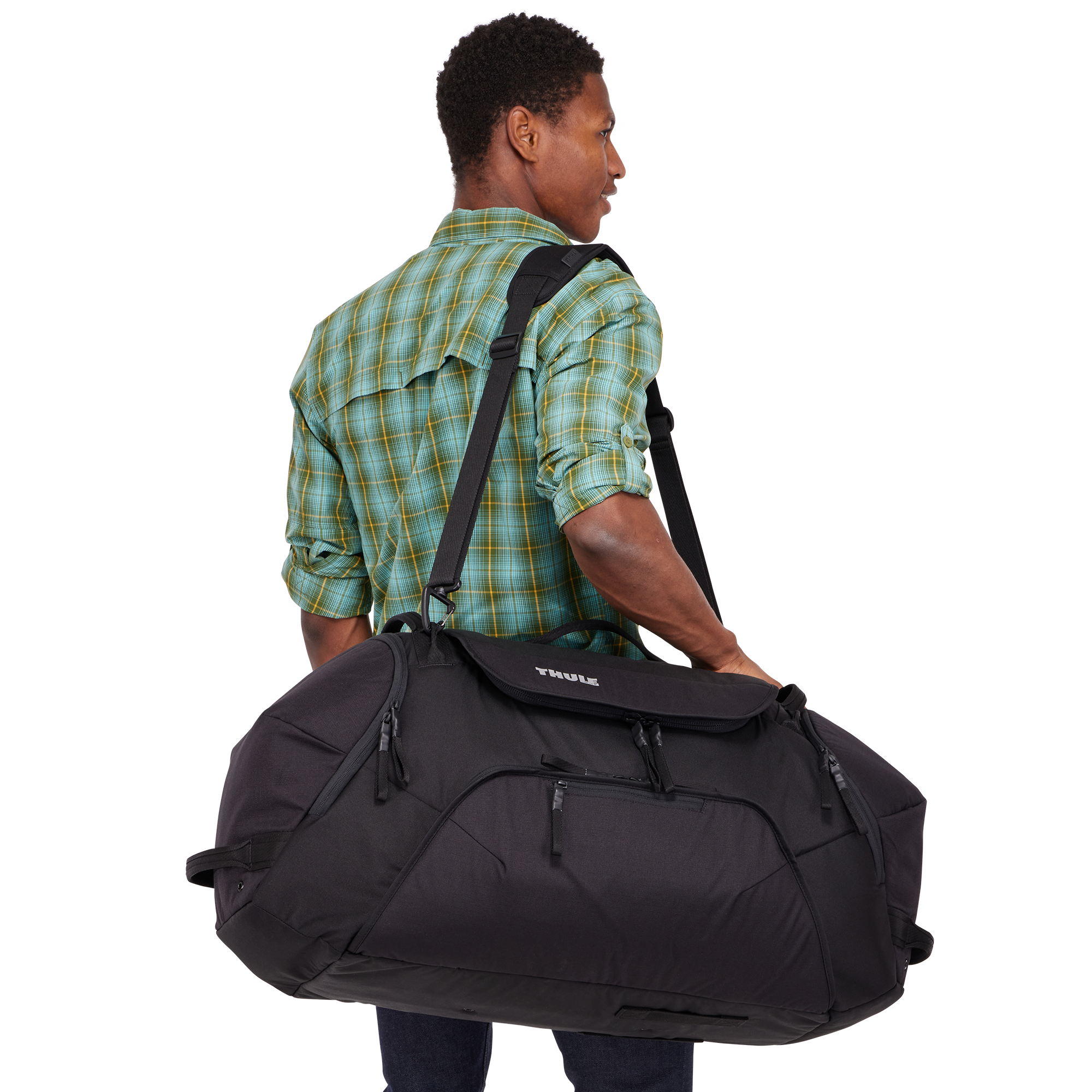 Thule RoundTrip Snow Duffel 80L in Black — lifestyle # color_Black