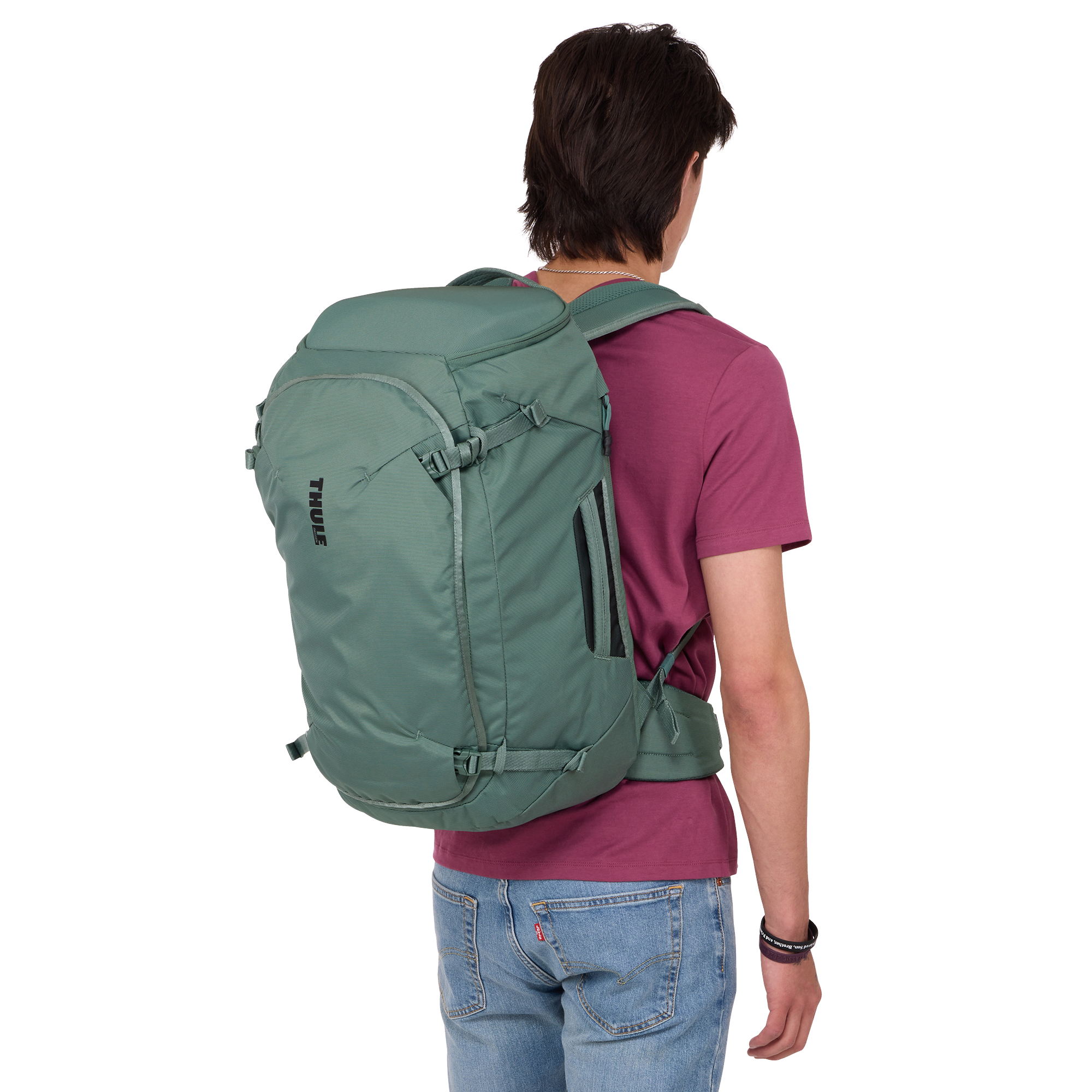 Thule Landmark 40L in Hazy Green — lifestyle # color_Hazy Green