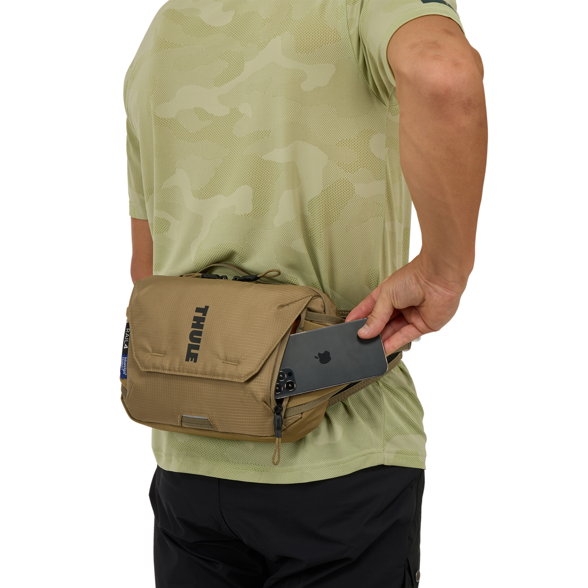 Thule Rail Hydration Hip Pack 4L in Faded Khaki — lifestyle # color_Faded Khaki