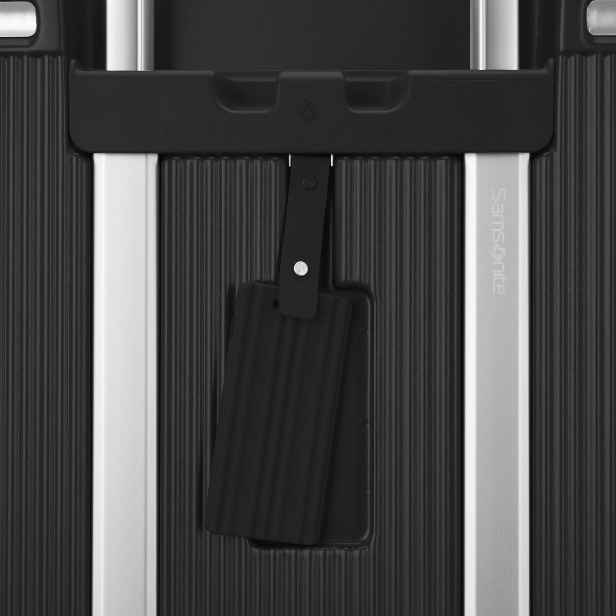 Samsonite Silhouette 18 Hard Side Spinner - Carry On in Black — detail view 6