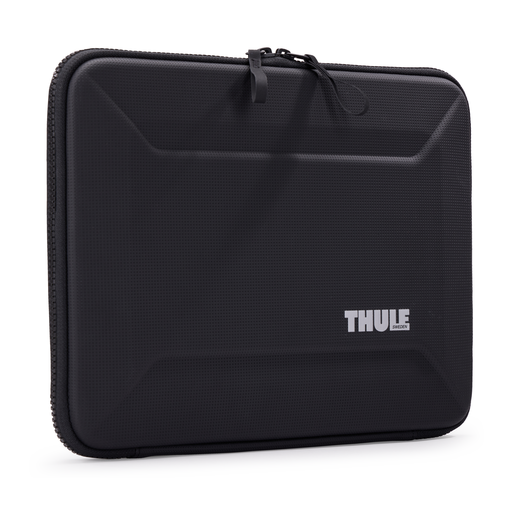 Thule Gauntlet MacBook Pro Sleeve 14" in Black — front view # color_Black