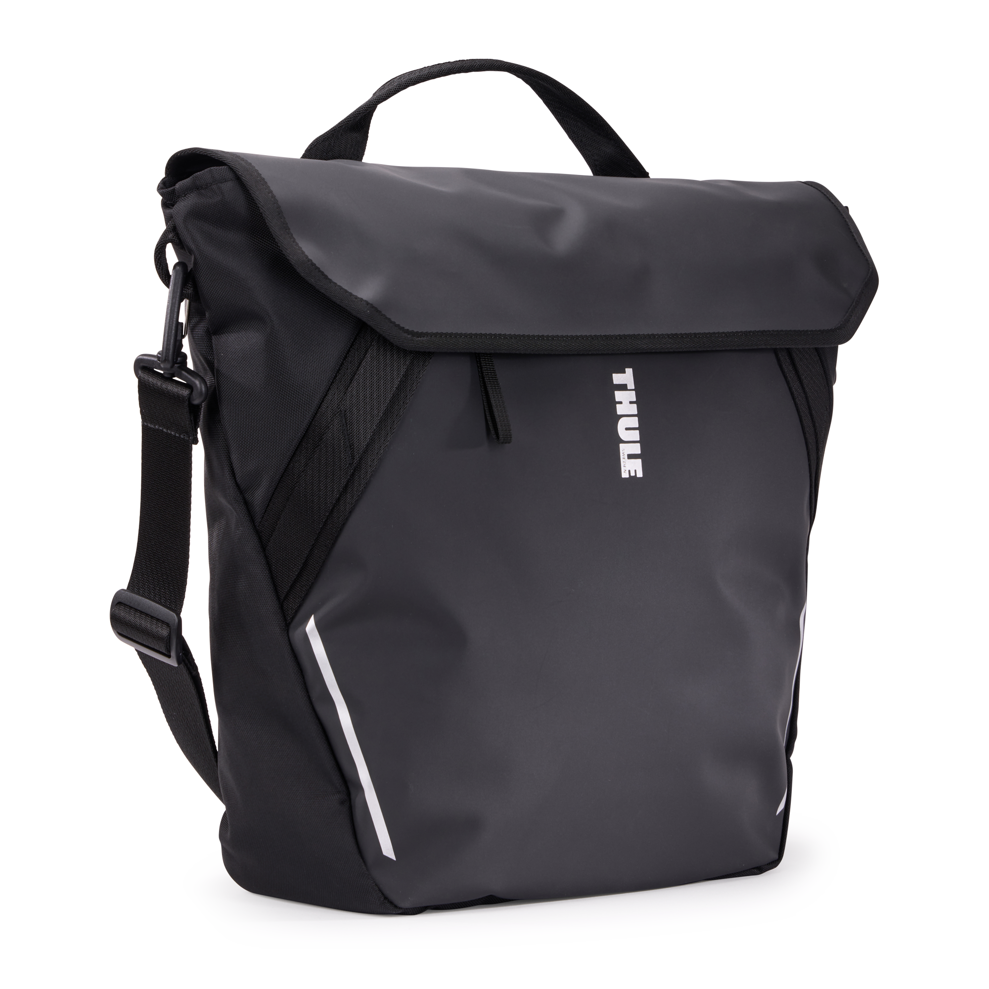 Thule Chasm Courier with InLock 22L in Black — front view # color_Black
