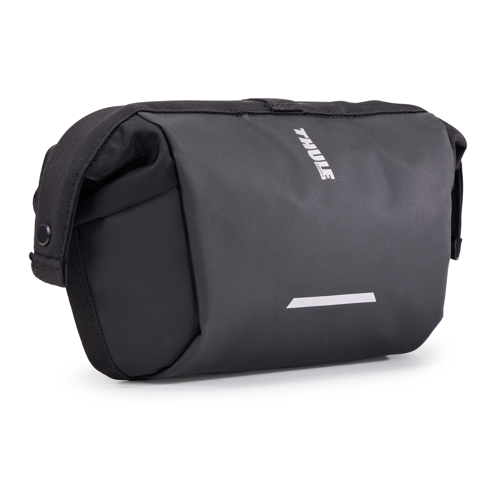Thule Chasm Handlebar Bag 2L in Black — front view # color_Black