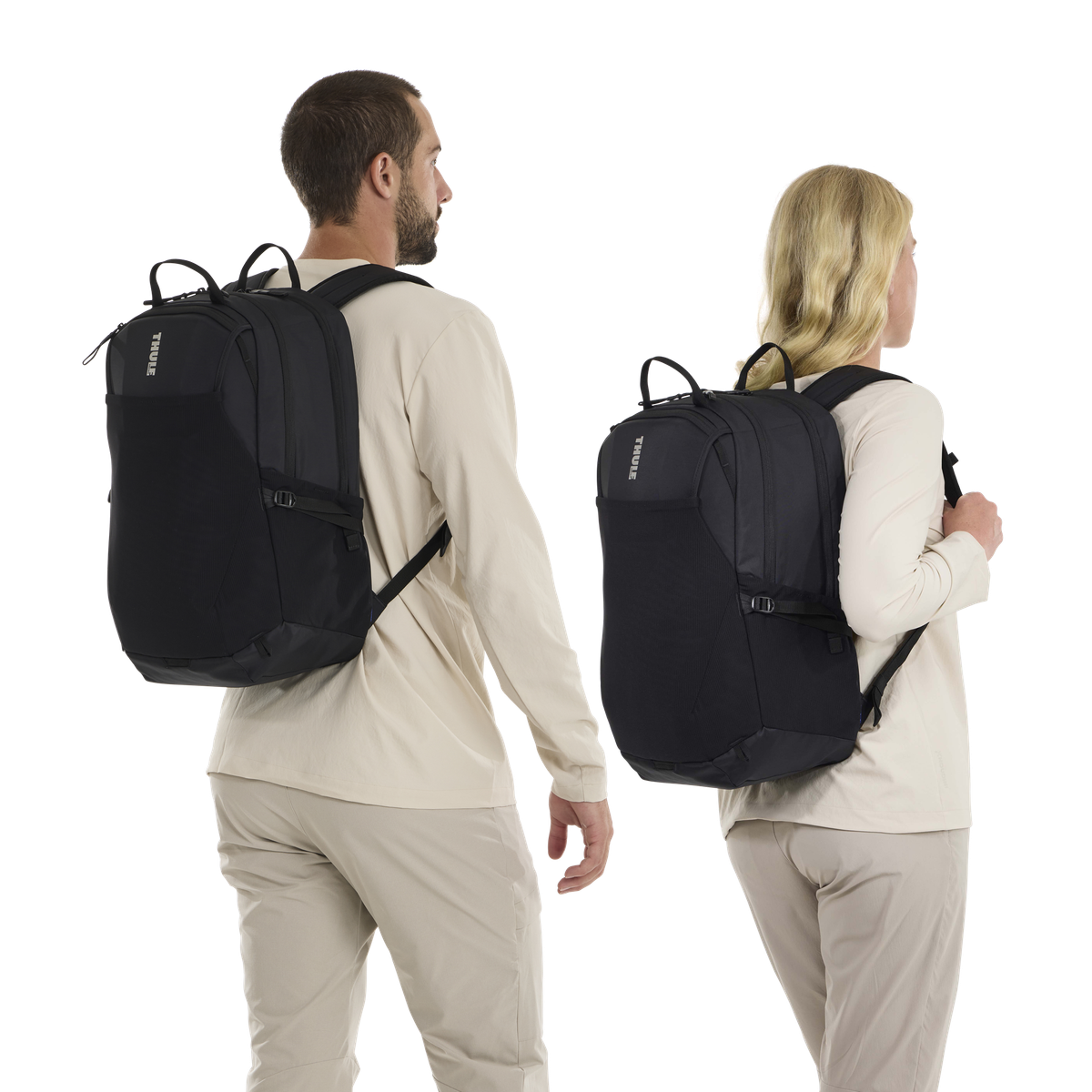 Thule EnRoute Backpack 26L in New Black — lifestyle 3