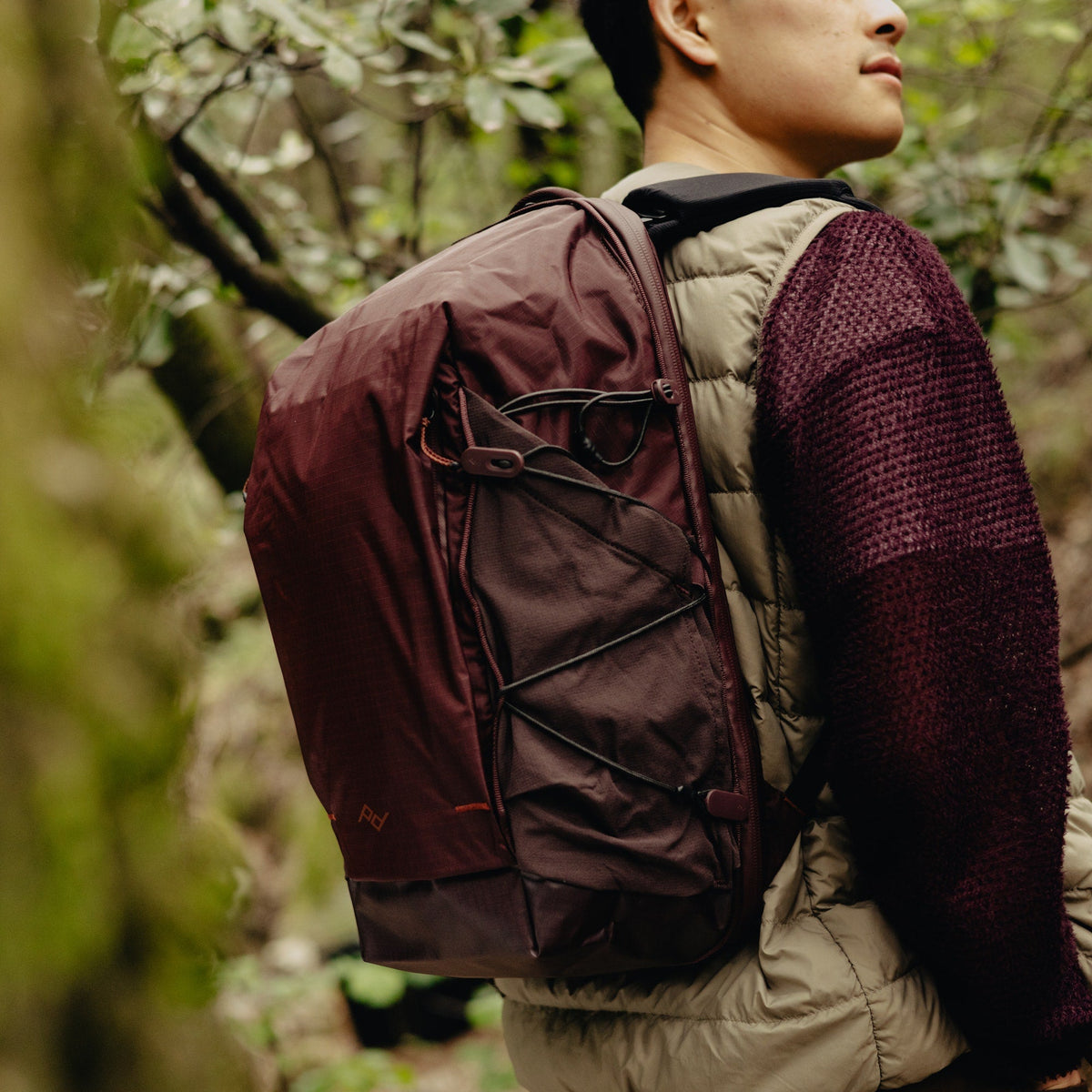 Peak Design Outdoor Backpack Zip 18L in Eclipse — lifestyle # color_Eclipse