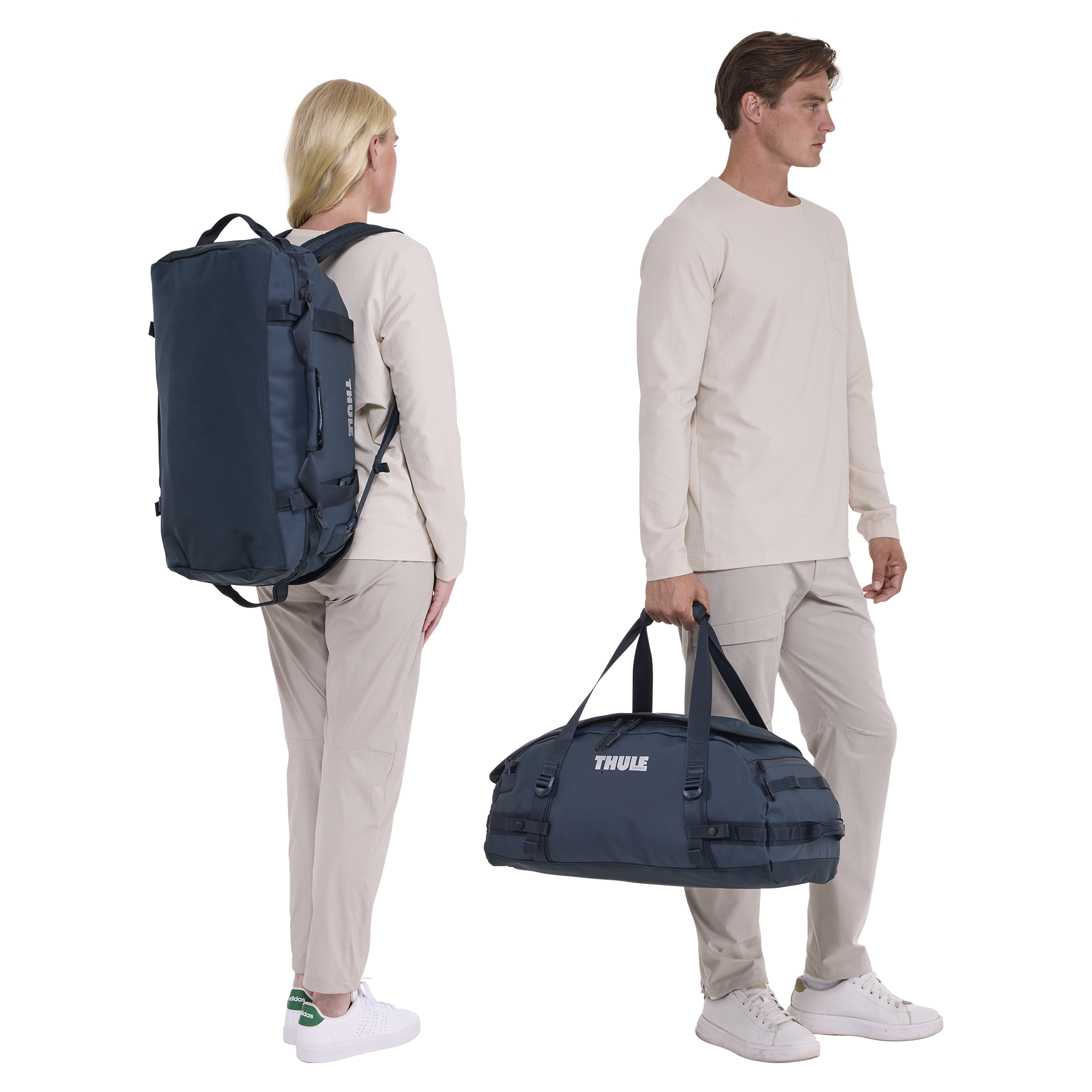 Thule Chasm 40L Duffel in Darkest Blue — lifestyle # color_Darkest Blue