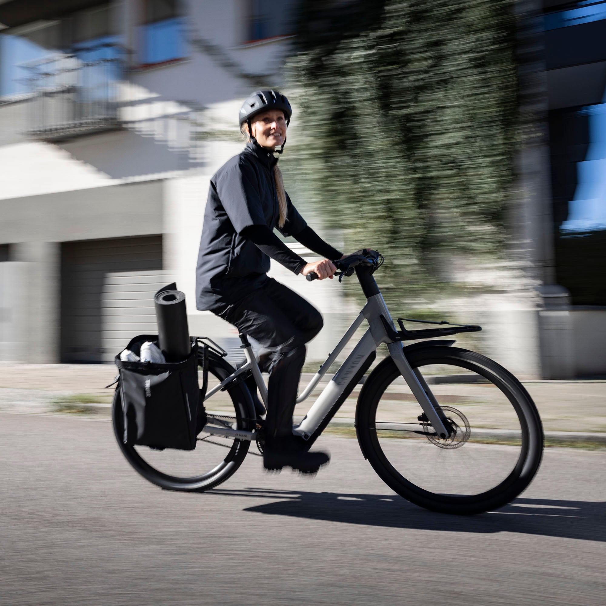 Thule Chasm Cargo Bin with InLock 25L in Black — lifestyle # color_Black