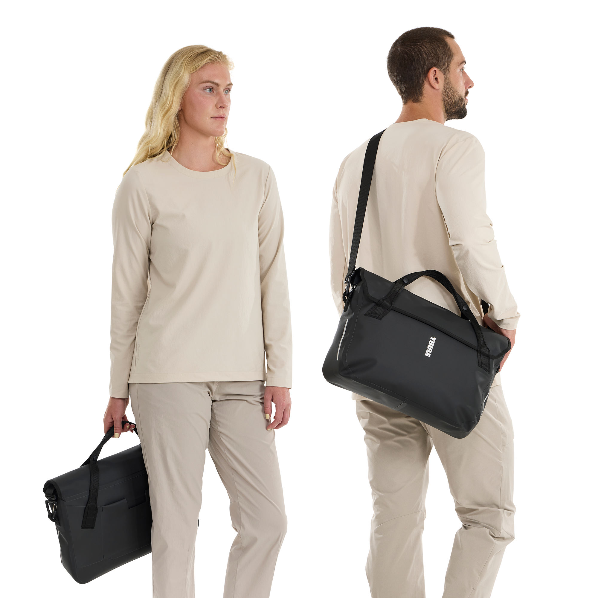 Thule Shield Attache with InLock 16" in Black — lifestyle # color_Black