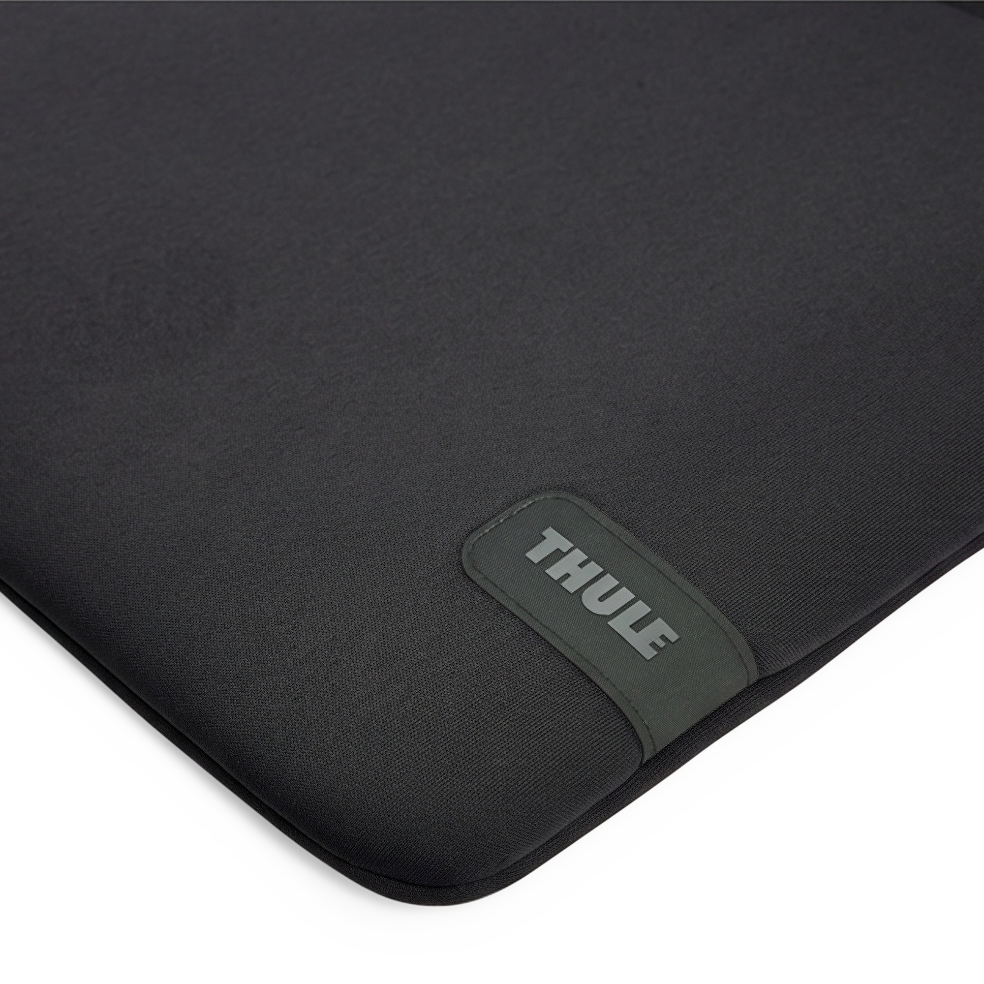 Thule Koya Sleeve PC/MB Air 13" in Black — detail view # color_Black