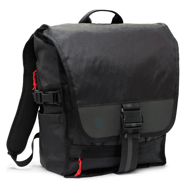 Chrome Industries Warsaw Pack 30L backpack – black, laptop sleeve detail