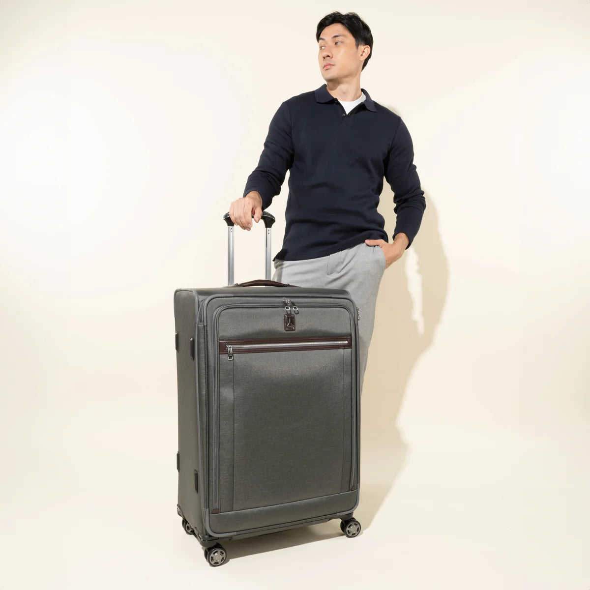 Travelpro Platinum Elite 29” Expandable Spinner, view 9