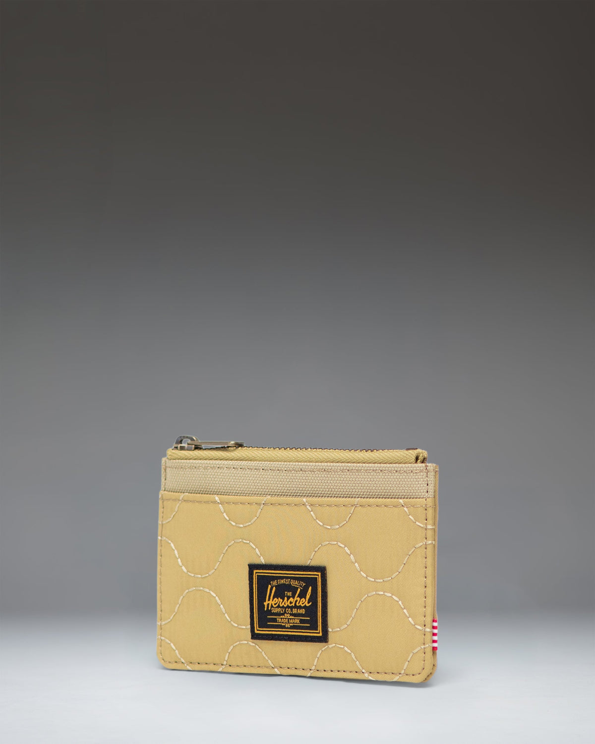 Herschel Oscar Cardholder Quilted in Khaki Tonal — angle view 2