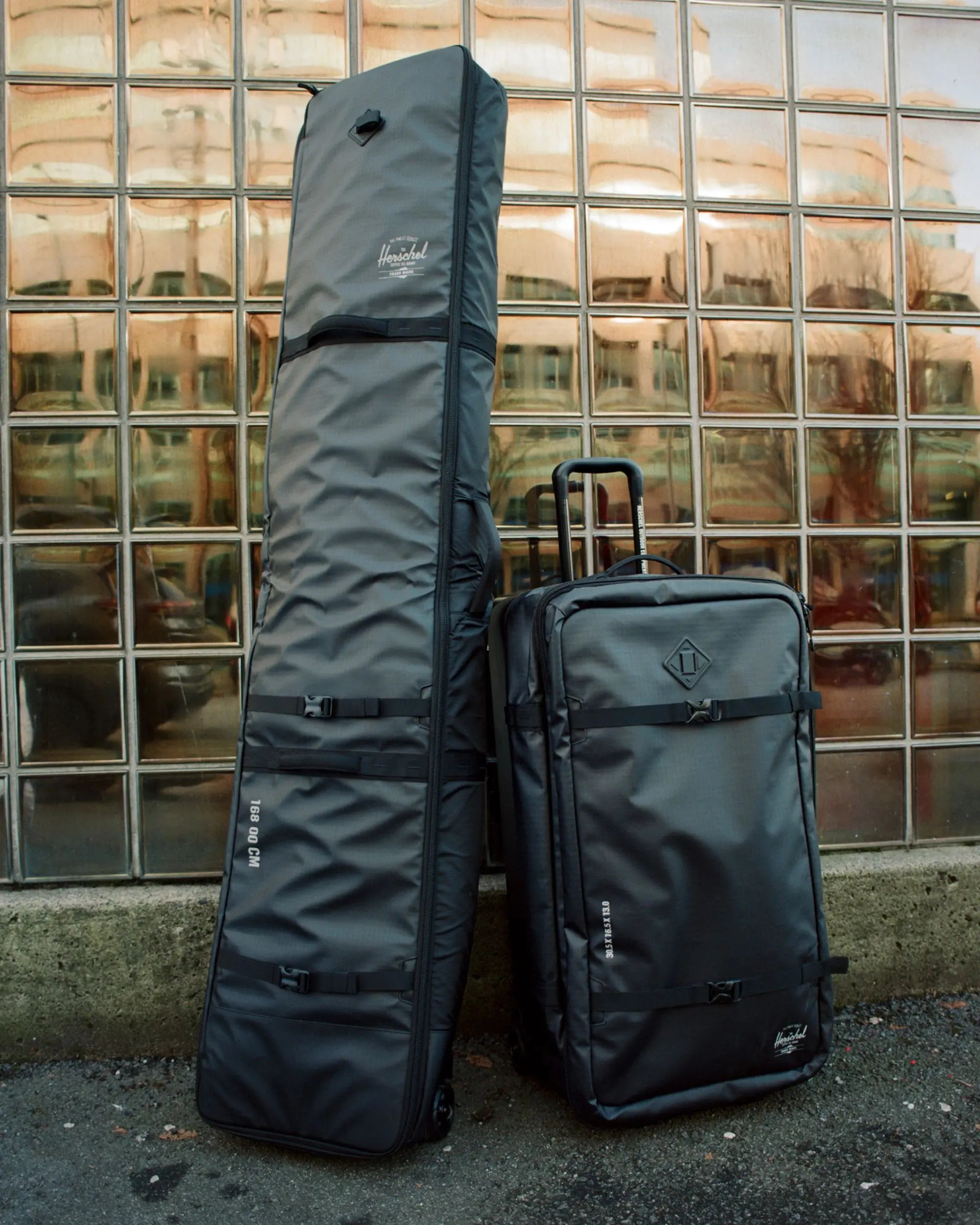 Herschel All Season Hybrid Roller Bag | Large - 96L, view 9
