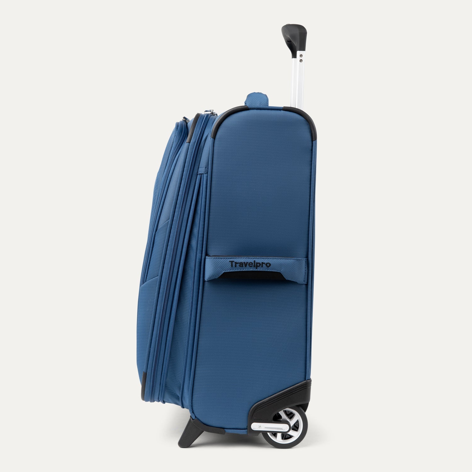 Travelpro Maxlite 5 International Carry-On Expandable Rollaboard in Ensign Blue — angle view 2