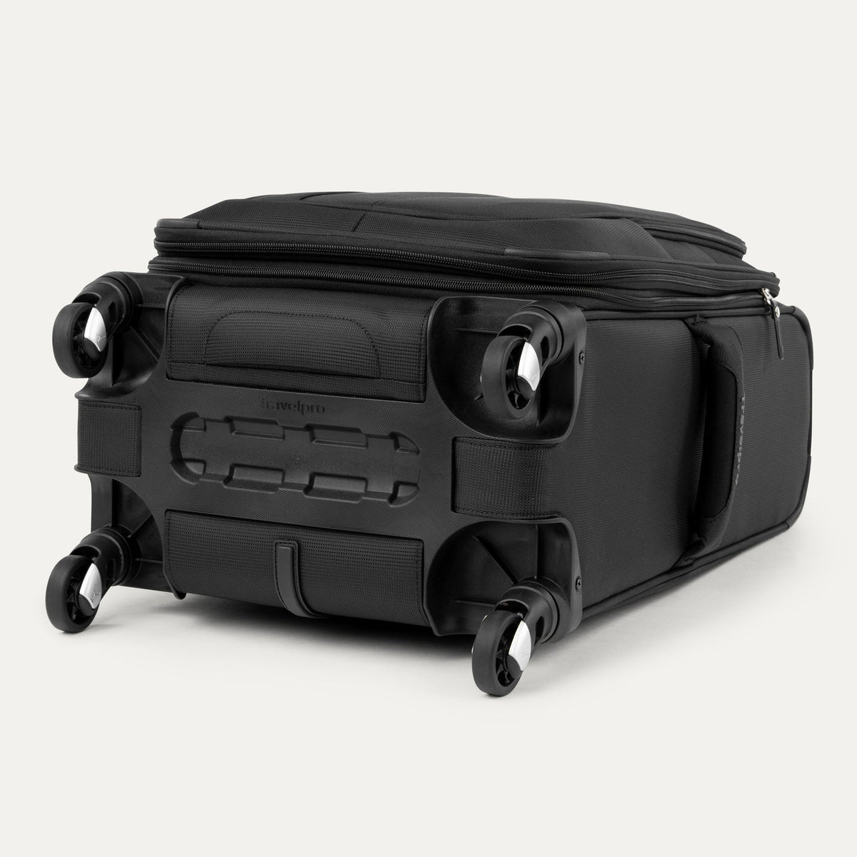 Travelpro Maxlite 5 21" Expandable Carry-On Spinner in Black — detail view 2
