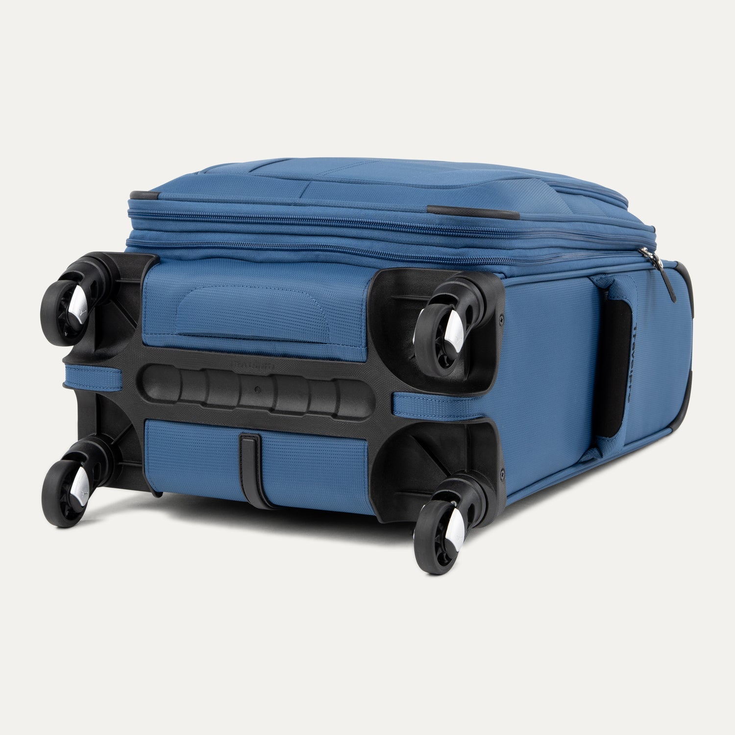Travelpro Maxlite 5 Compact Carry-On Expandable Spinner in Ensign Blue — detail view