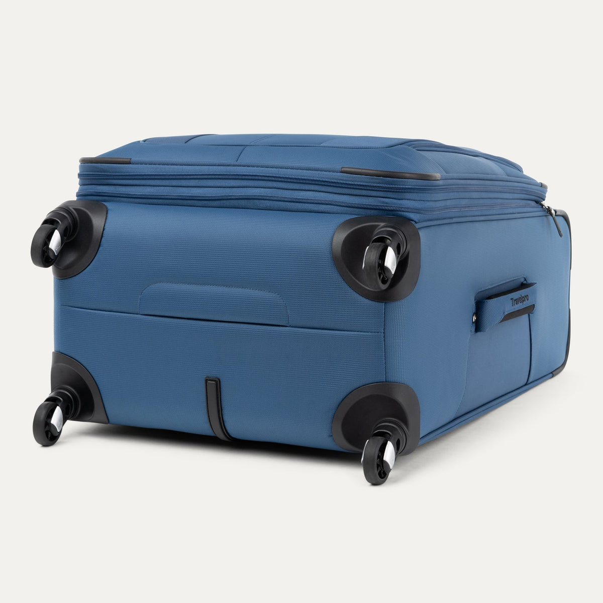 Travelpro Maxlite 5 25" Expandable Spinner in Ensign Blue — detail view