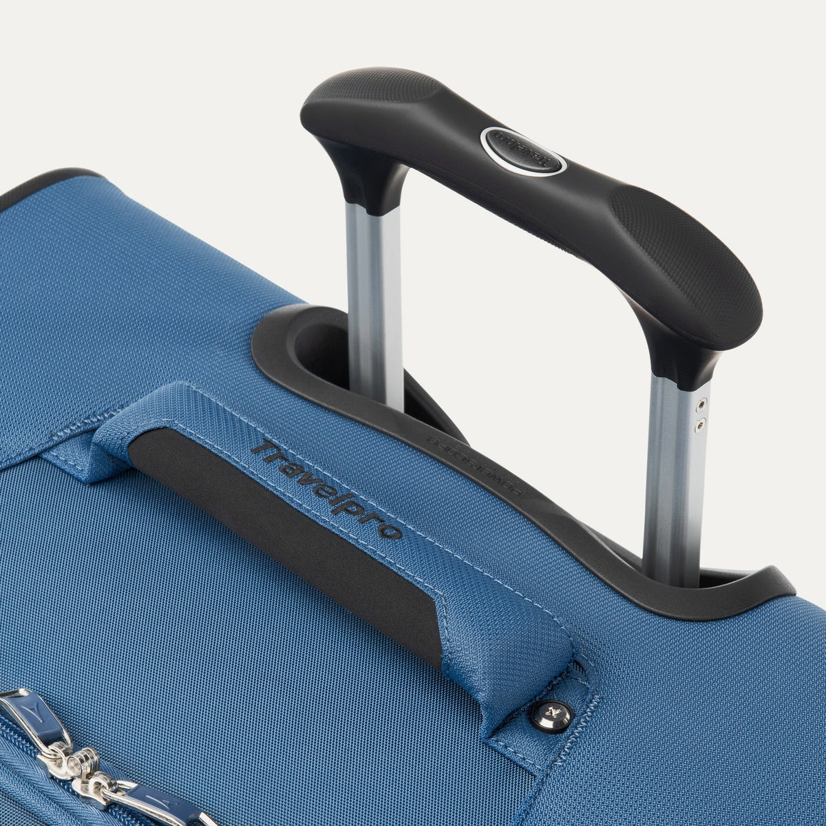 Travelpro Maxlite 5 25" Expandable Spinner in Ensign Blue — detail view 3