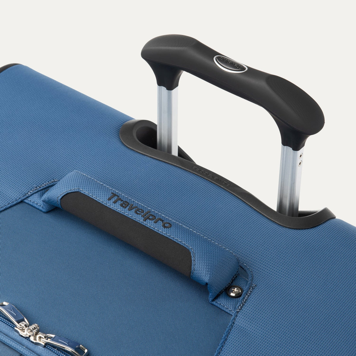 Travelpro Maxlite 5 29" Expandable Spinner in Ensign Blue — detail view 2