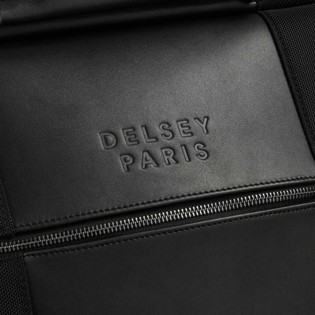Delsey Wagram Medium Trunk Expandable Spinner in Black — detail view 2 # color_Black