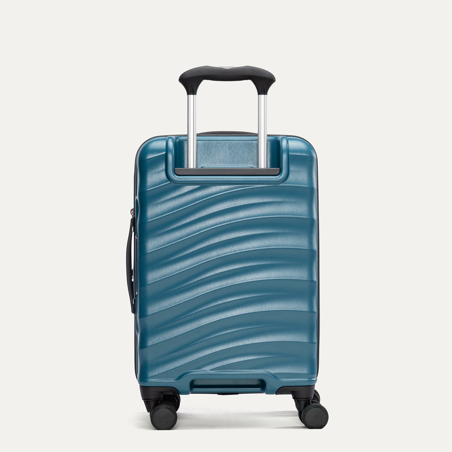 Travelpro Maxlite Air V2 Compact Carry-On Hardside Spinner in Teal — angle view 3