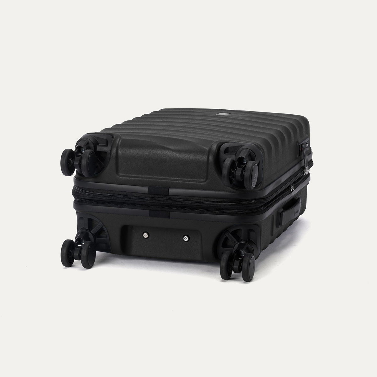 TravelPro Maxlite Air V2 Carry-On Hardside Spinner in Black — detail view