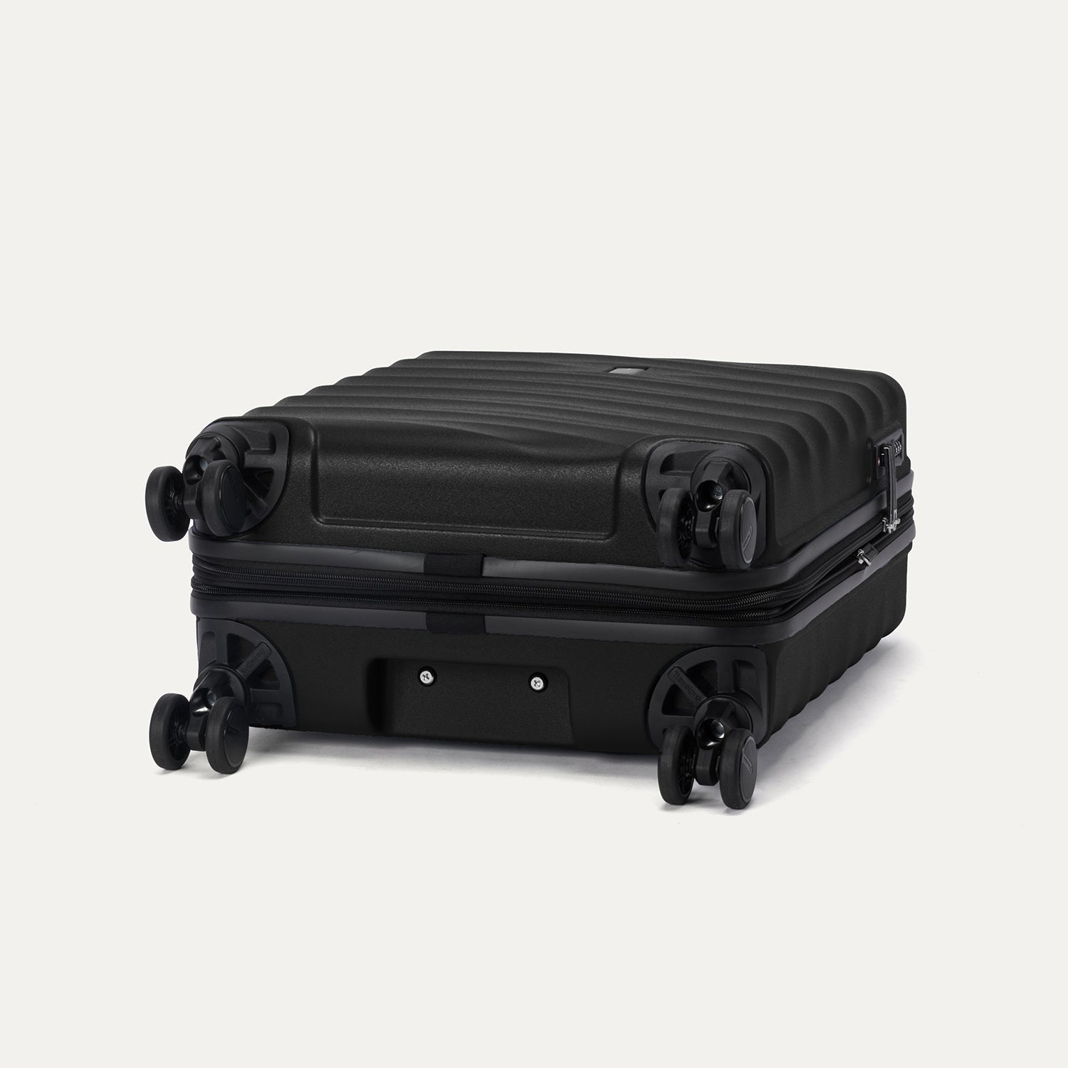 Travelpro Maxlite Air V2 International Carry-On Hardside Spinner in Black — interior view