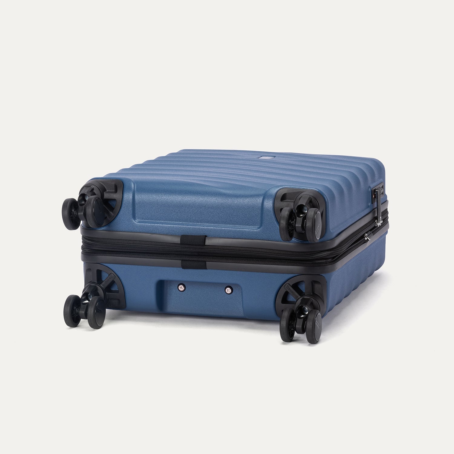 Travelpro Maxlite Air V2 International Carry-On Hardside Spinner in Ensign Blue — interior view