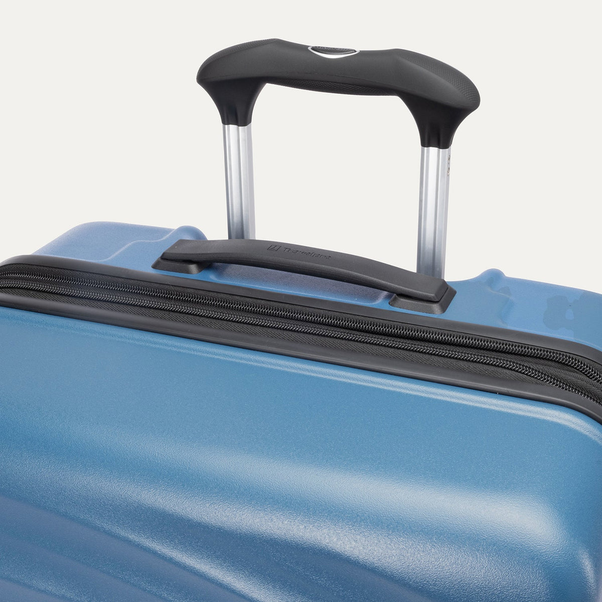 TravelPro Maxlite Air V2 Large Check-In Hardside Spinner in Ensign Blue — detail view 3