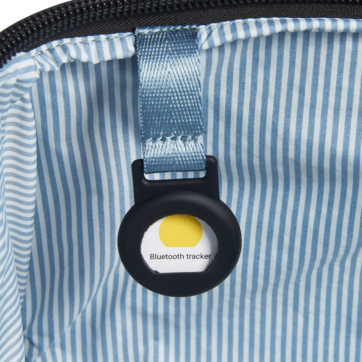 Delsey Turenne Soft Large Expandable Spinner in Navy — interior view 2