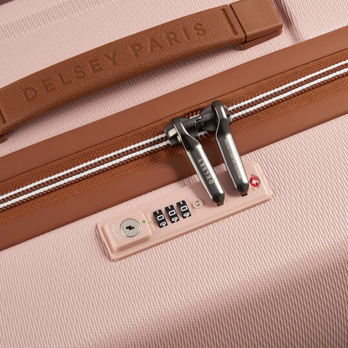 Delsey Chatelet Air 2.0 Large Spinner in Blush Pink — detail view