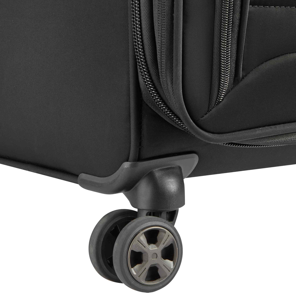 Delsey Cruise 3.0 Softside Large Expandable Spinner in Black — detail view 3 # color_Black